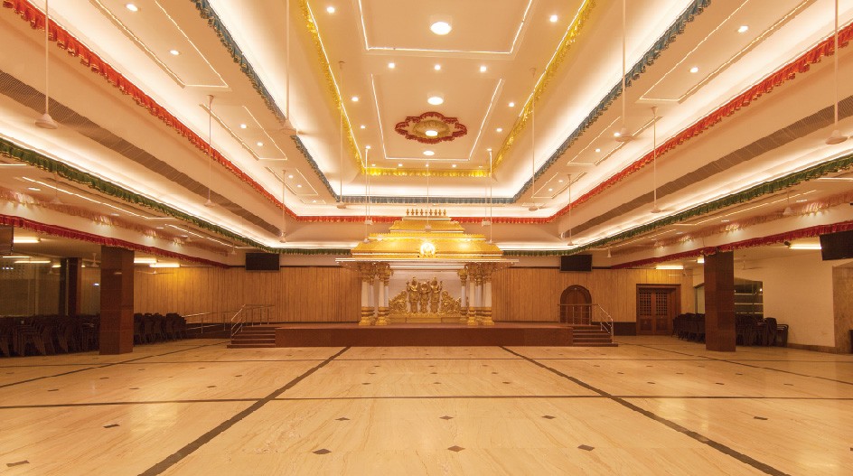 AVM Rajeswari Kalyana Mandapam — real scraped venue entrance & hall view