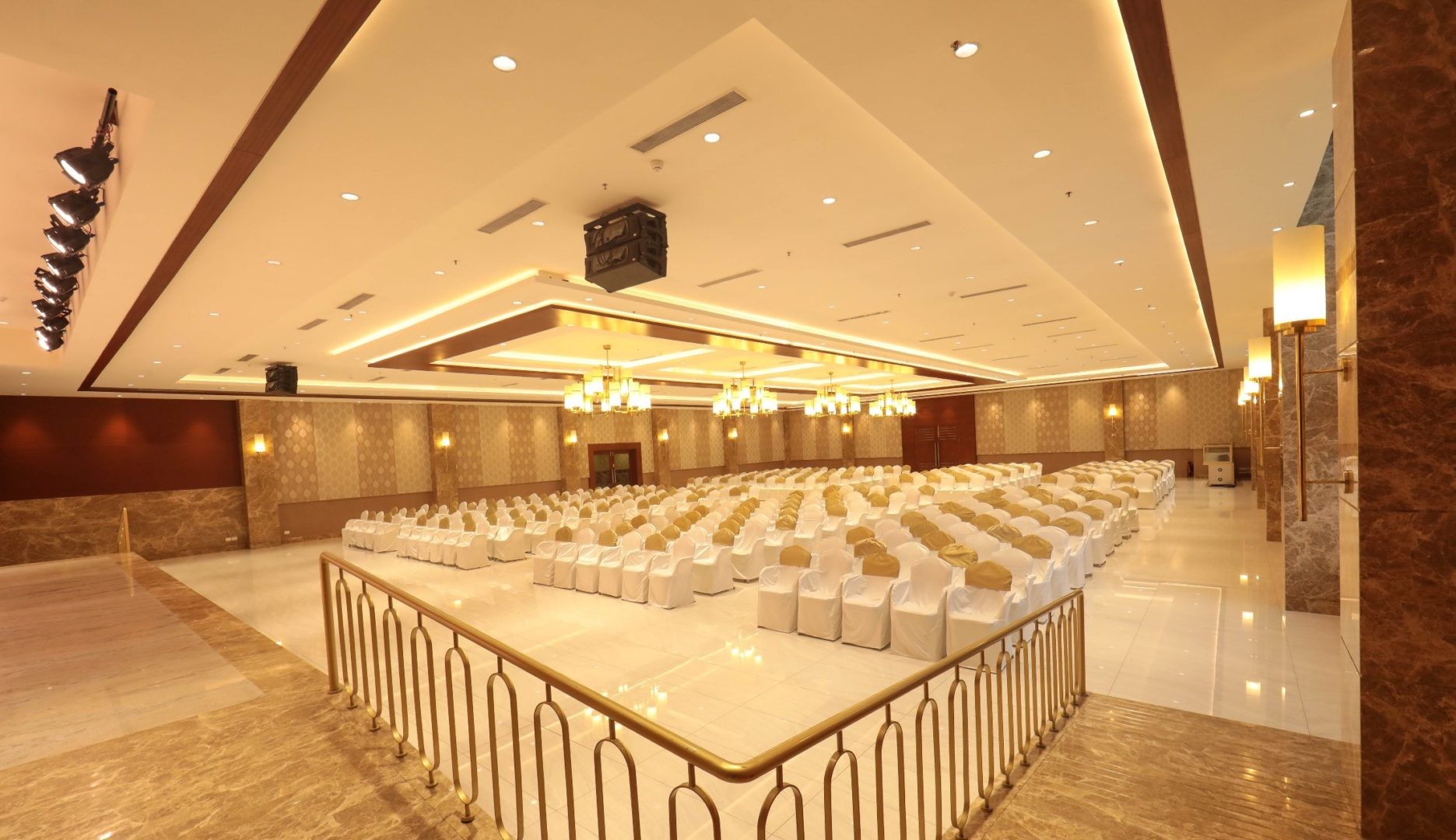 M Weddings & Conventions, Vanagaram — grand exterior building facade